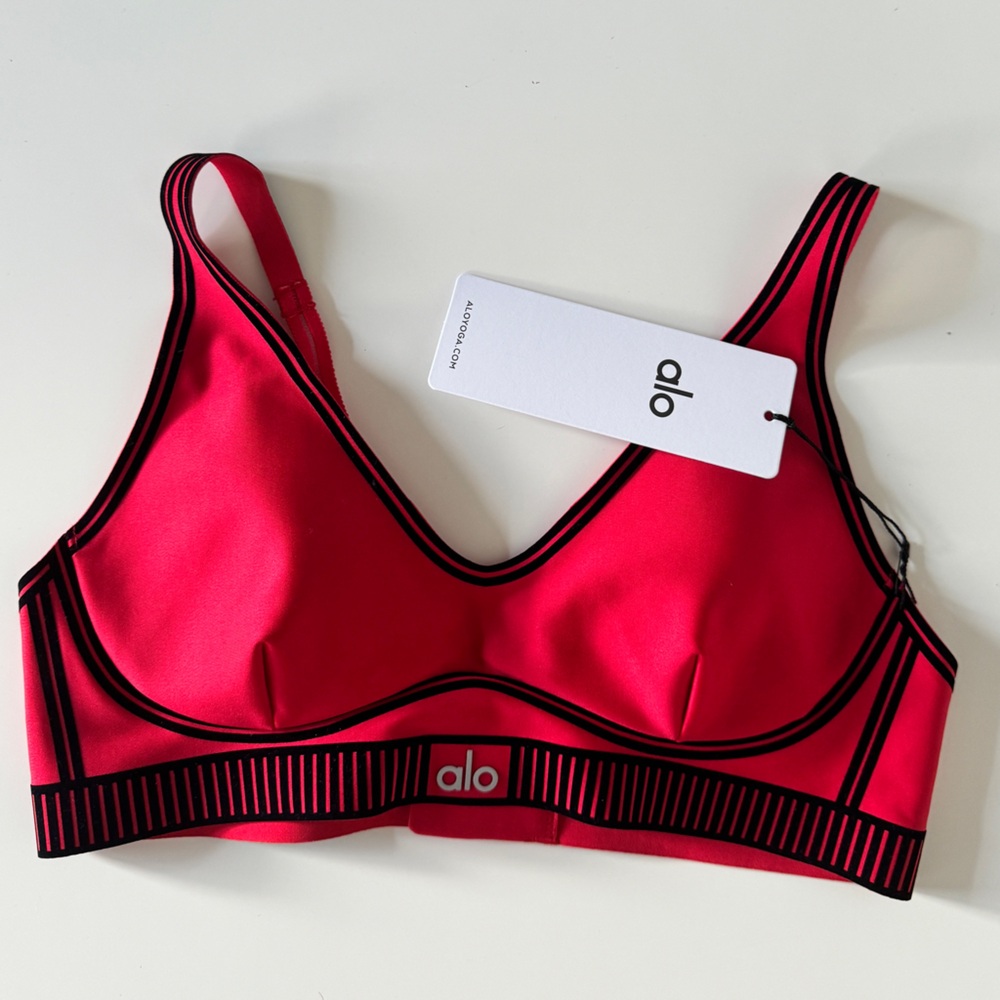 ALO Yoga Red & Black Piping Sports Bra - Picture 6 of 6
